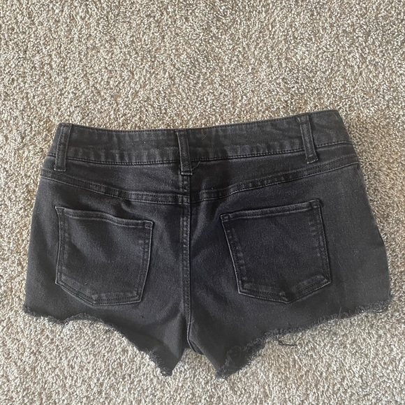 Short Shorts - Picture 3 of 3